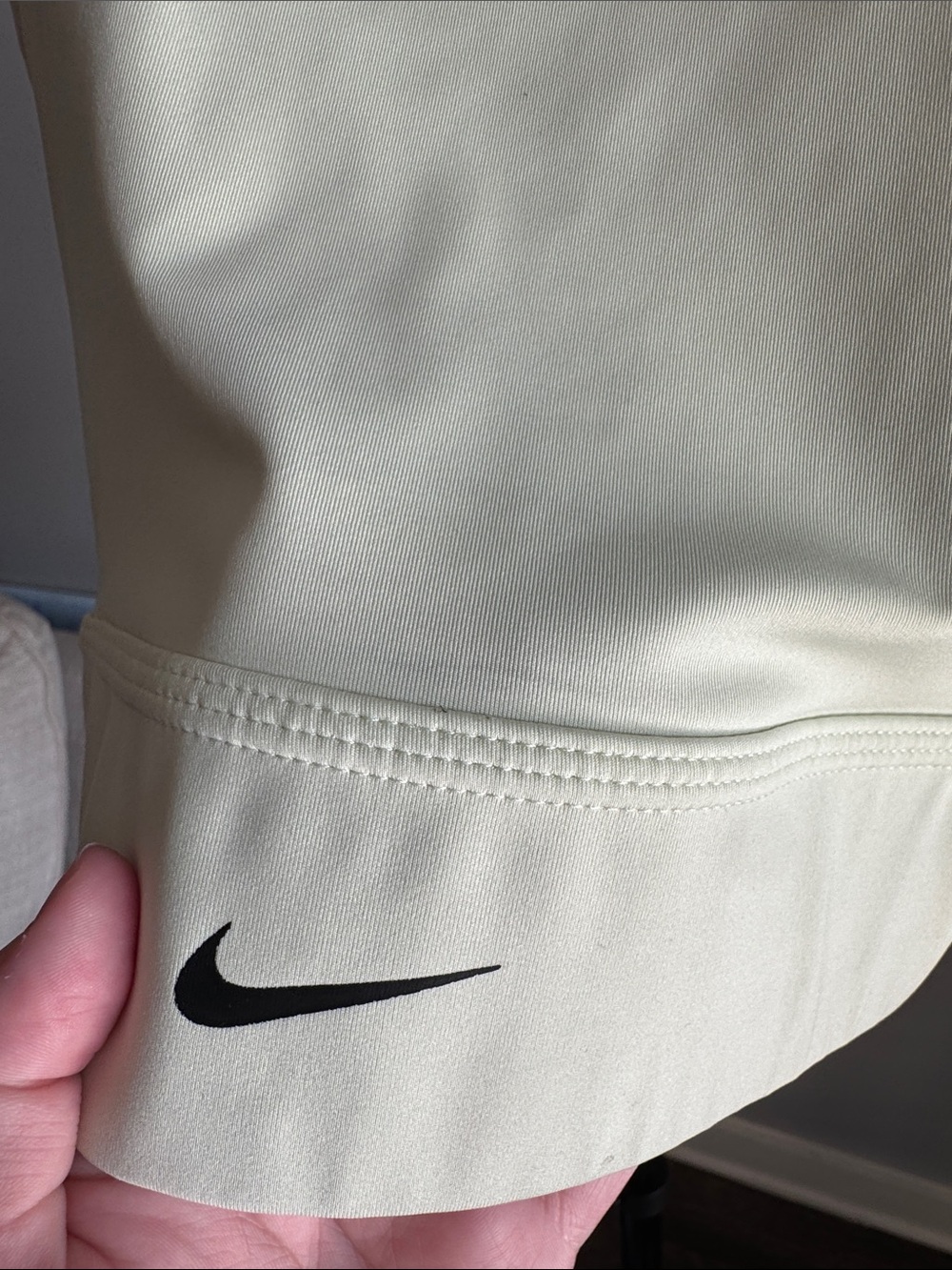 Nike Women’s Pale Green Racerback Sports Bra - Picture 3 of 5